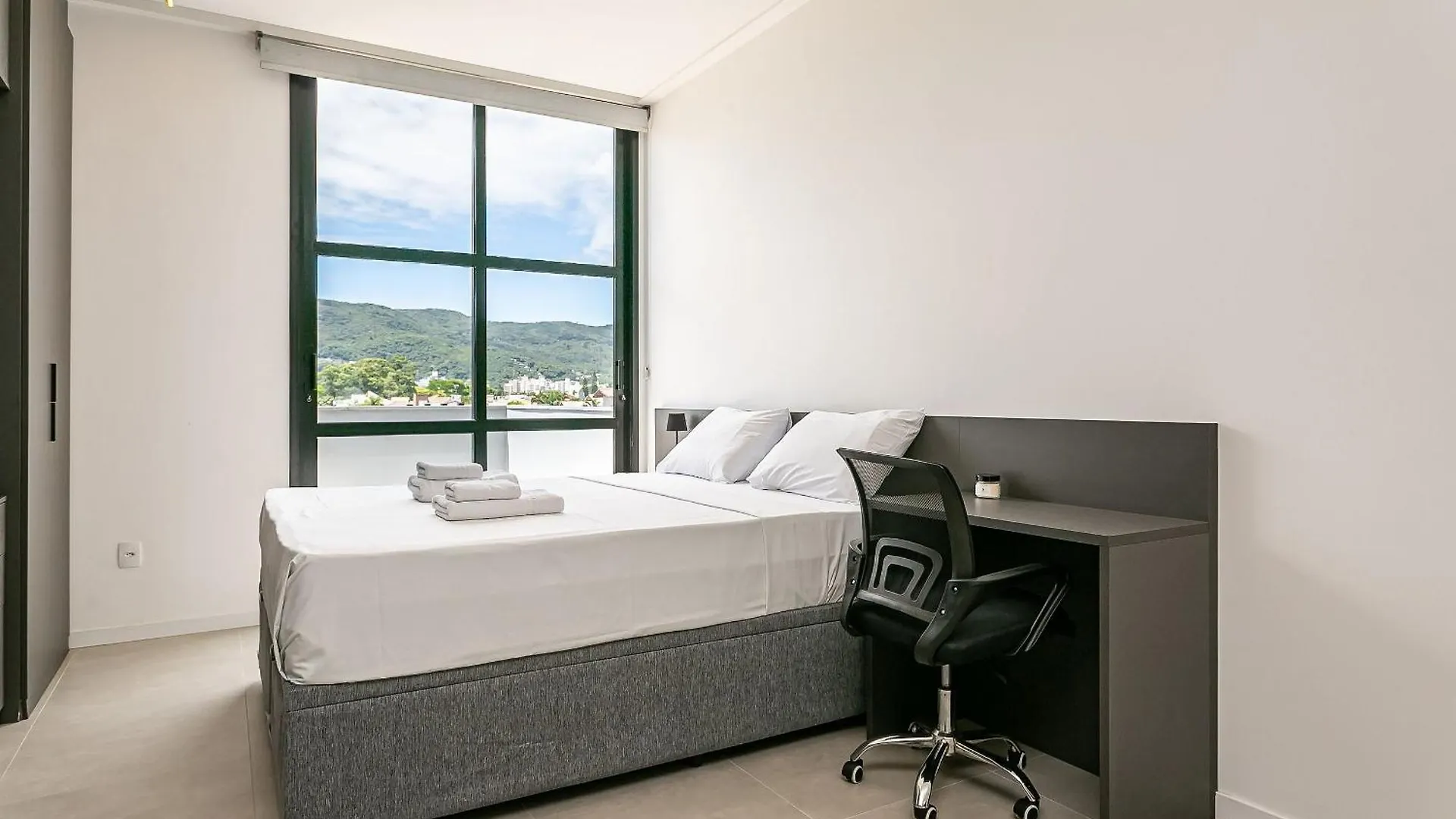 Wi-Fi 300Mb | Foodhall | Estacao Santa Monica Florianopolis Apartment