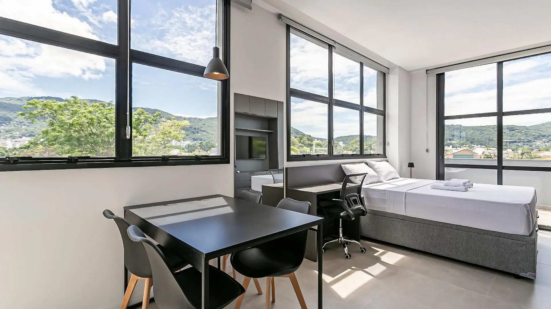 Wi-Fi 300Mb | Foodhall | Estacao Santa Monica Florianopolis Apartment