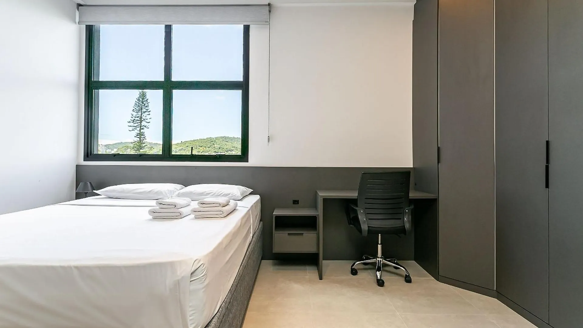 Apartment Wi-Fi 300Mb | Foodhall | Estacao Santa Monica Florianopolis